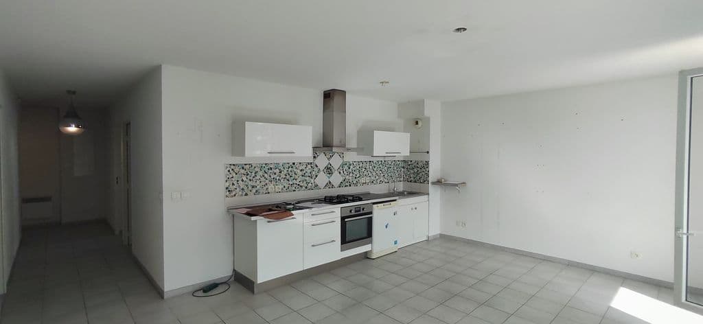 cuisine avant travaux.jpg