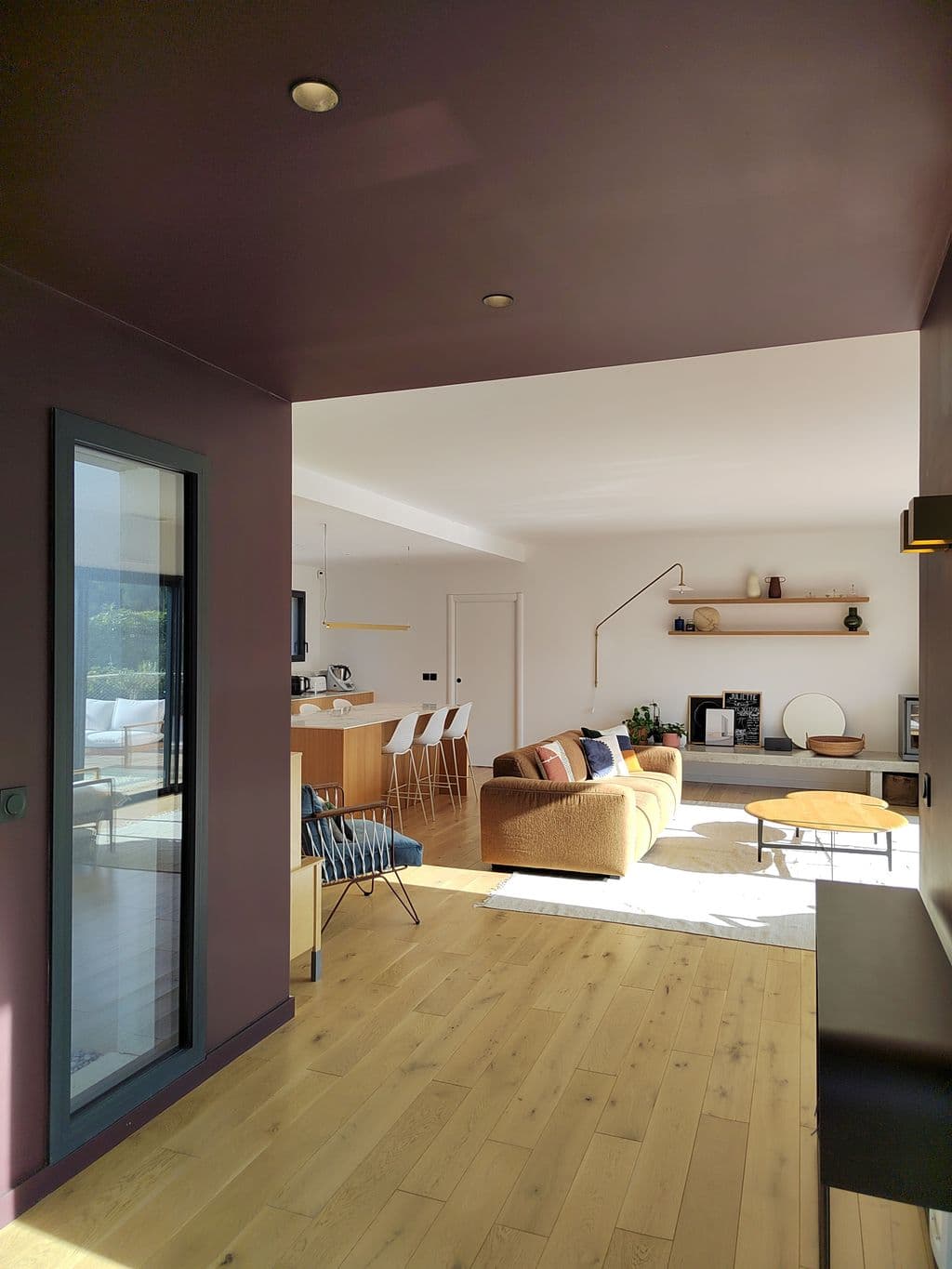 renovation maison et amenagement extension aubagne entree coloree murs et plafond.jpg