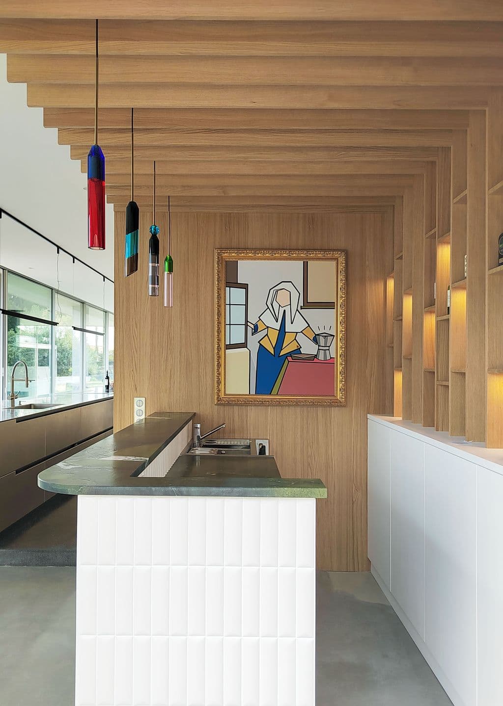 renovation maison lascours alcove bar en bois et comptoir en marbre.jpg